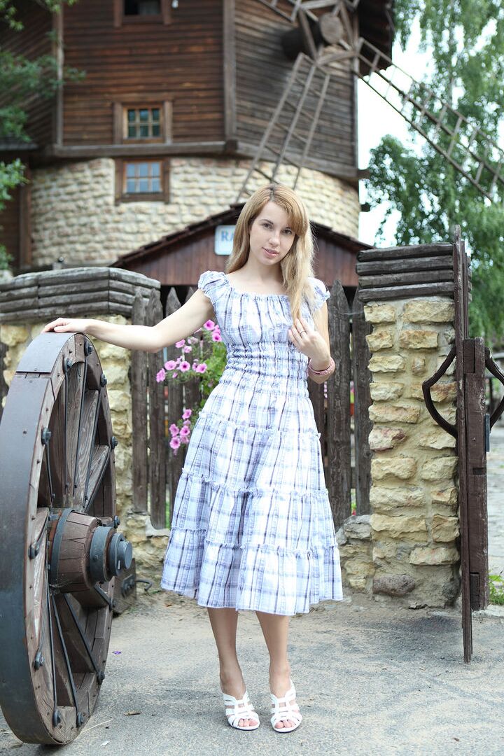 16P Femjoy Leka