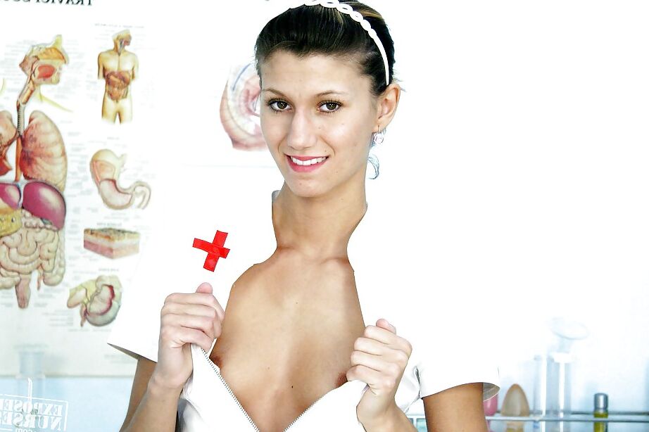 16P Uniformed bitch Amanda Vamp is showing off in an nurse outfit