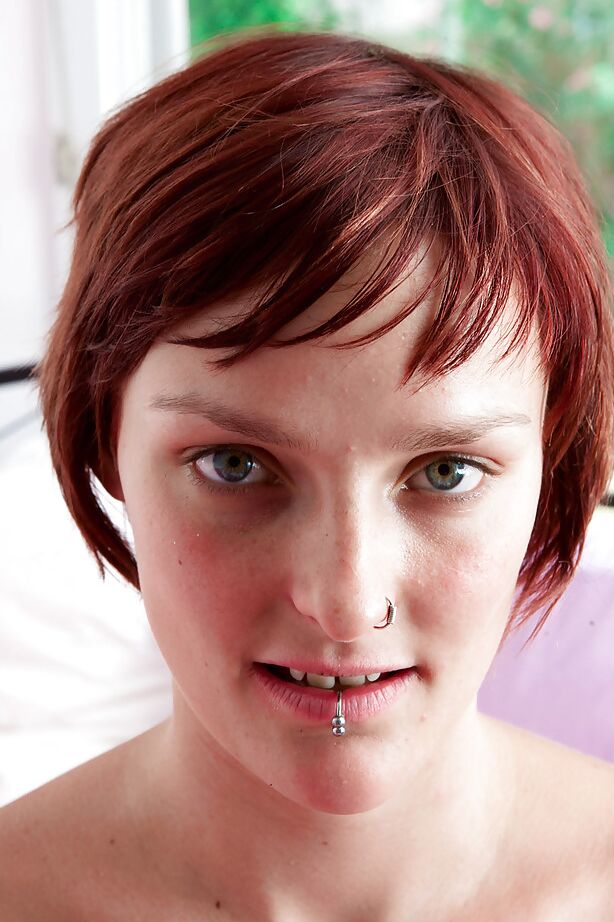 16P Short haired redhead Katarina making her nude modelling debut