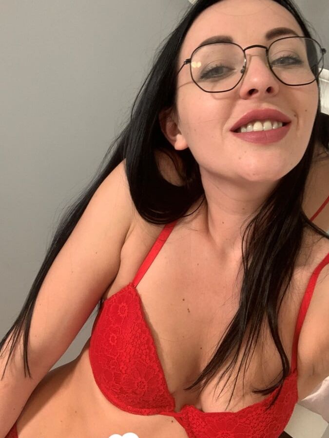 21P Professora amadora sexy posa em sua lingerie