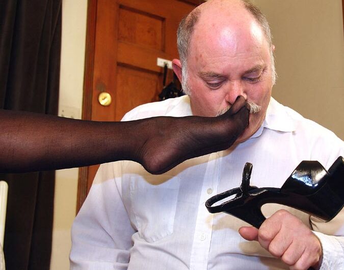 15P Foot Divas Los pies calientes de Stacy Burke
