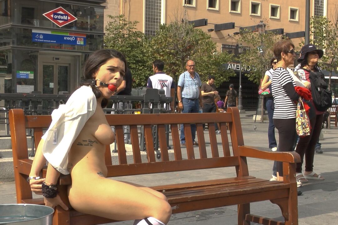 20P Public Disgrace キアラ・ディレット、プリンセス・ドナ・ドロア、スティーブ・ホームズ