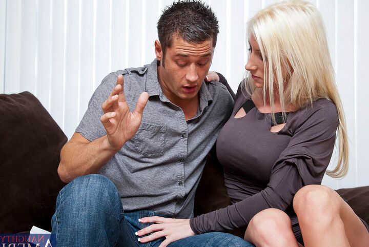 14P La novia caliente de mi papá, una rubia sexy se la follan duro