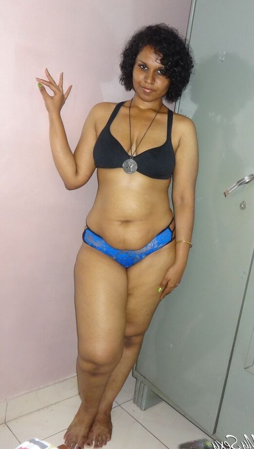 14P Chubby Desi solo girl releases her tits from bra before flashing some ass