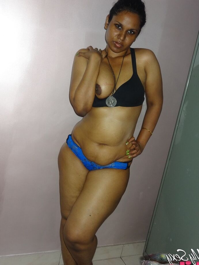 14P Chubby Desi solo girl releases her tits from bra before flashing some ass
