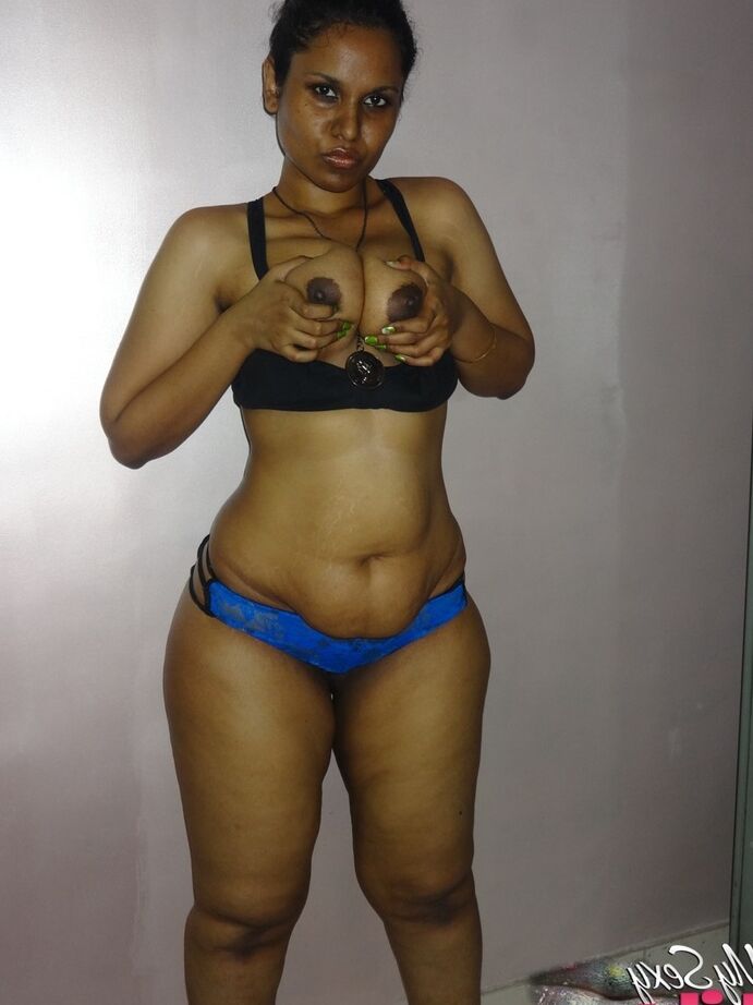 14P Chubby Desi solo girl releases her tits from bra before flashing some ass