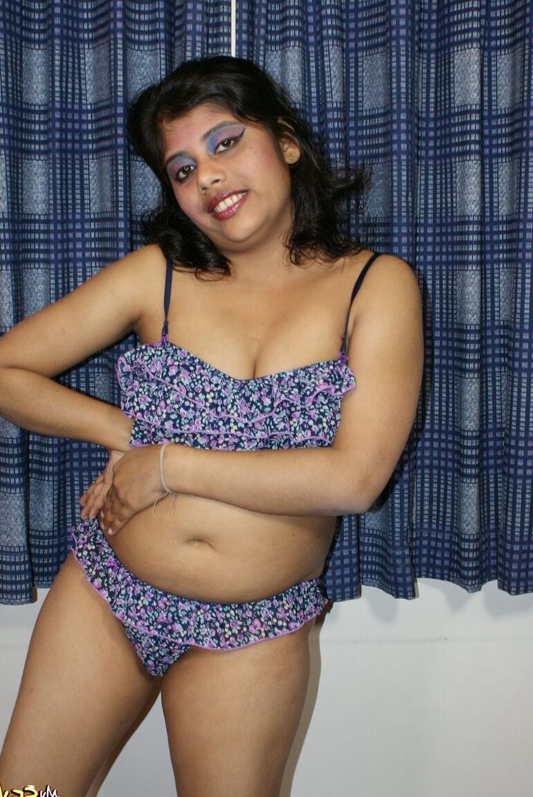 15P My Sexy Rupali rupali em lingerie inglesa quente
