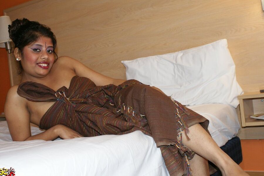 15P My Sexy Rupali rupali s'amuse avec son petit ami