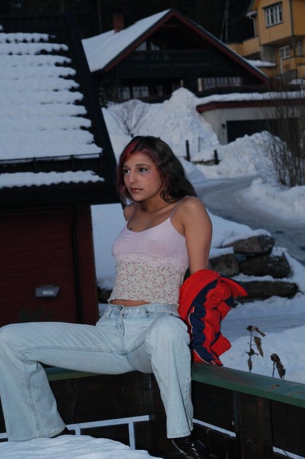 21P Platinum Indian Sexy indischer Teenager, der angibt