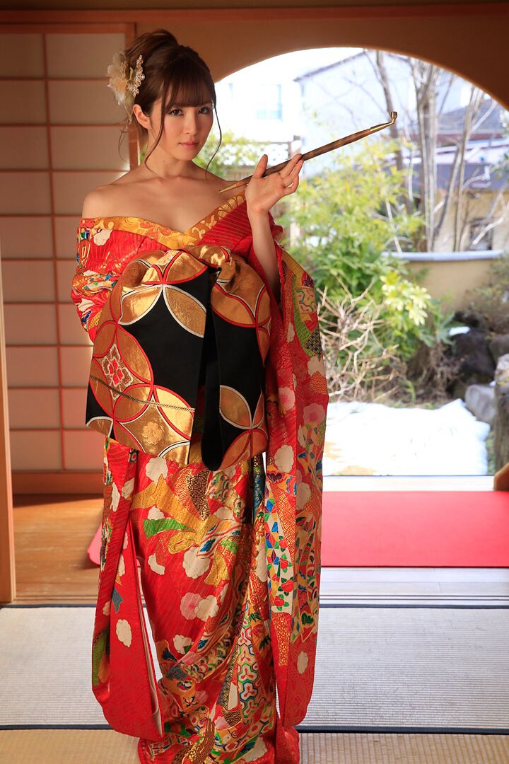 20P Sexy Asian Miku Ohashi consegue uma foda dura