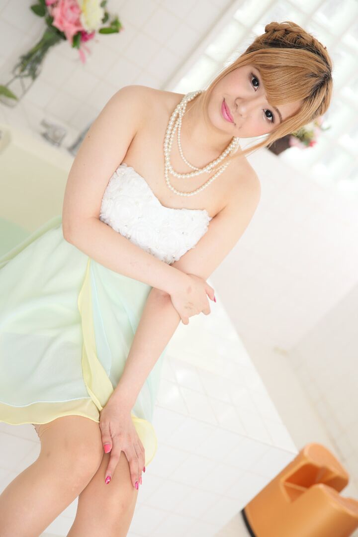 18P Petite Japanese masseuse Miyuu Usagi sucks and rides her client's tiny dick
