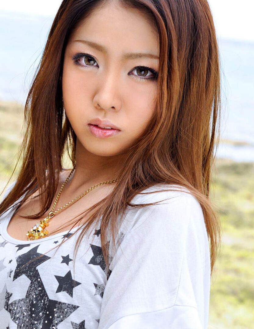 20P Alluring Asian girl Yui Nanase gets toyed after riding cock on the beach