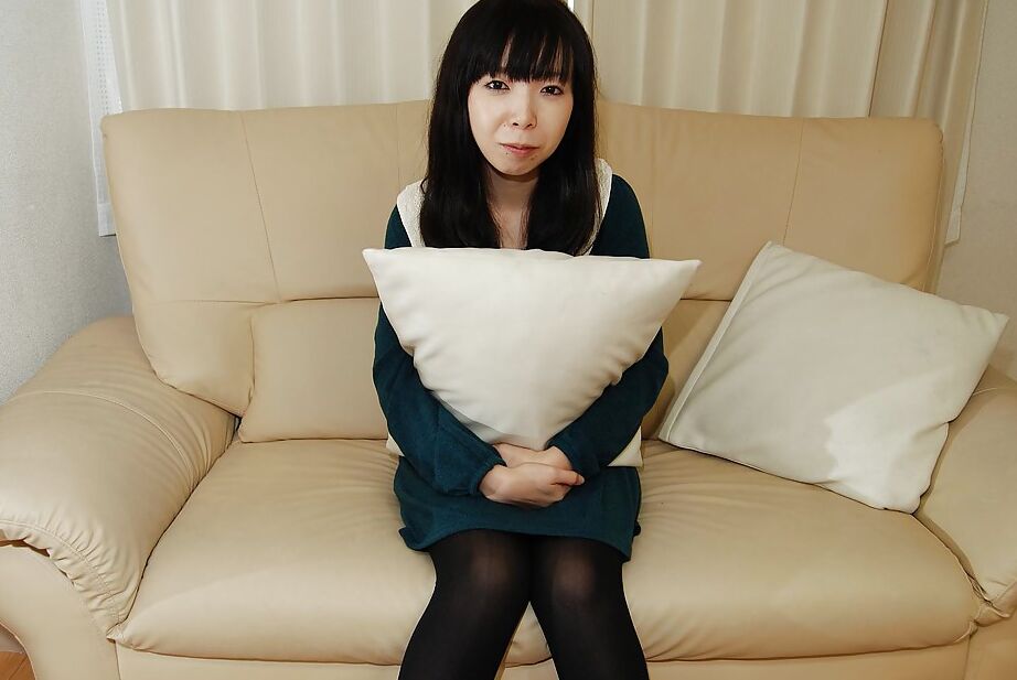 16P Asian babe Yuka Kakihara undressing and exposing her cunt in close up