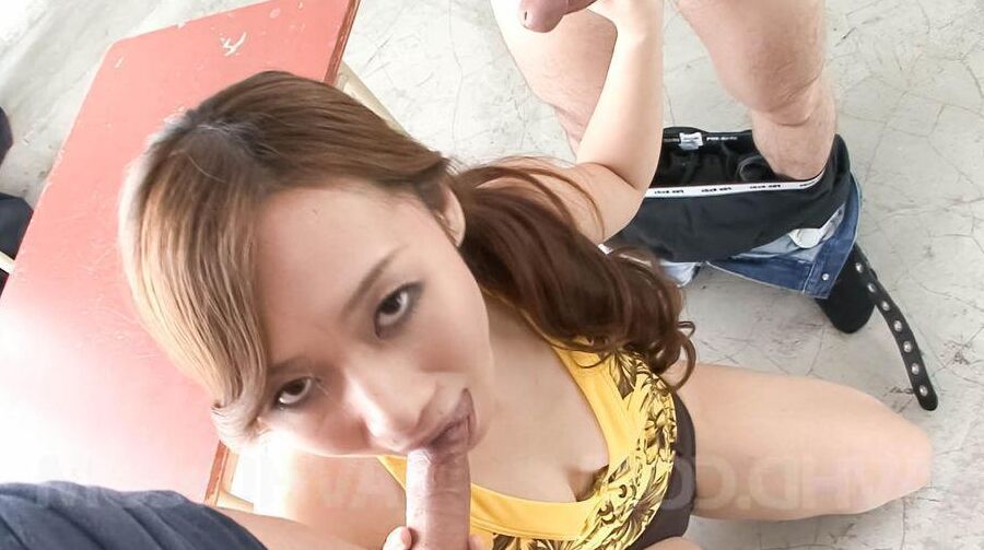 15P Kazumi Nanase Asiático lambe, se masturba e chupa joystick tão bem