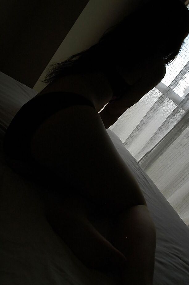 16P Asiática MILF Risa Yamane descobrindo lentamente suas curvas delgadas
