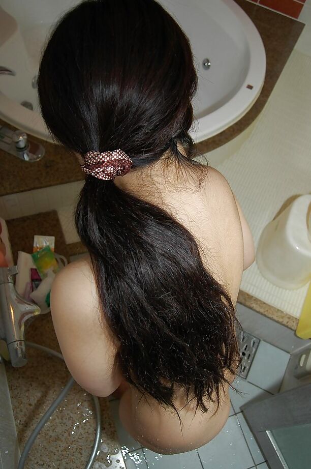 16P Asian babe taking shower and rubbing her shaggy slit in close up