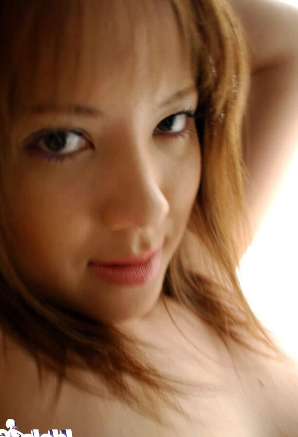 16P Foxy asian chick with massive bosoms getting rid of her pink bikini