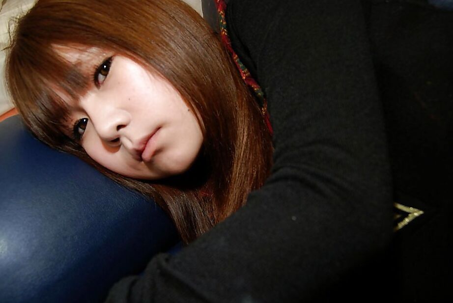 16P A tímida adolescente asiática Mutsumi Kashiwagi descobrindo suas curvas sedutoras