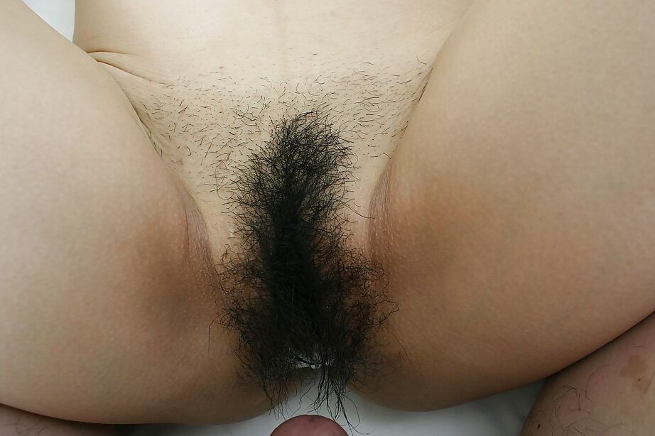 16P Asian MILF gives a nooky and gets her hairy cunt nailed and cocked up
