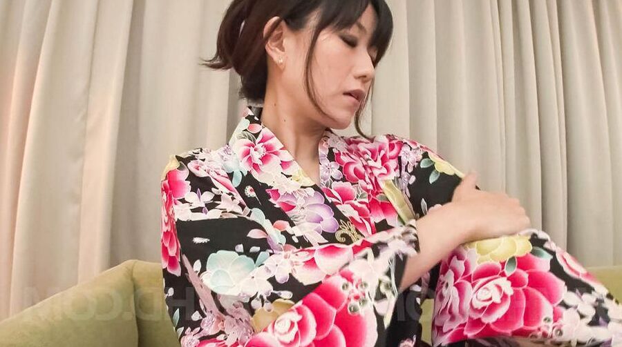 15P Manami Komukai Asian sucks dicks so well and has chest touched