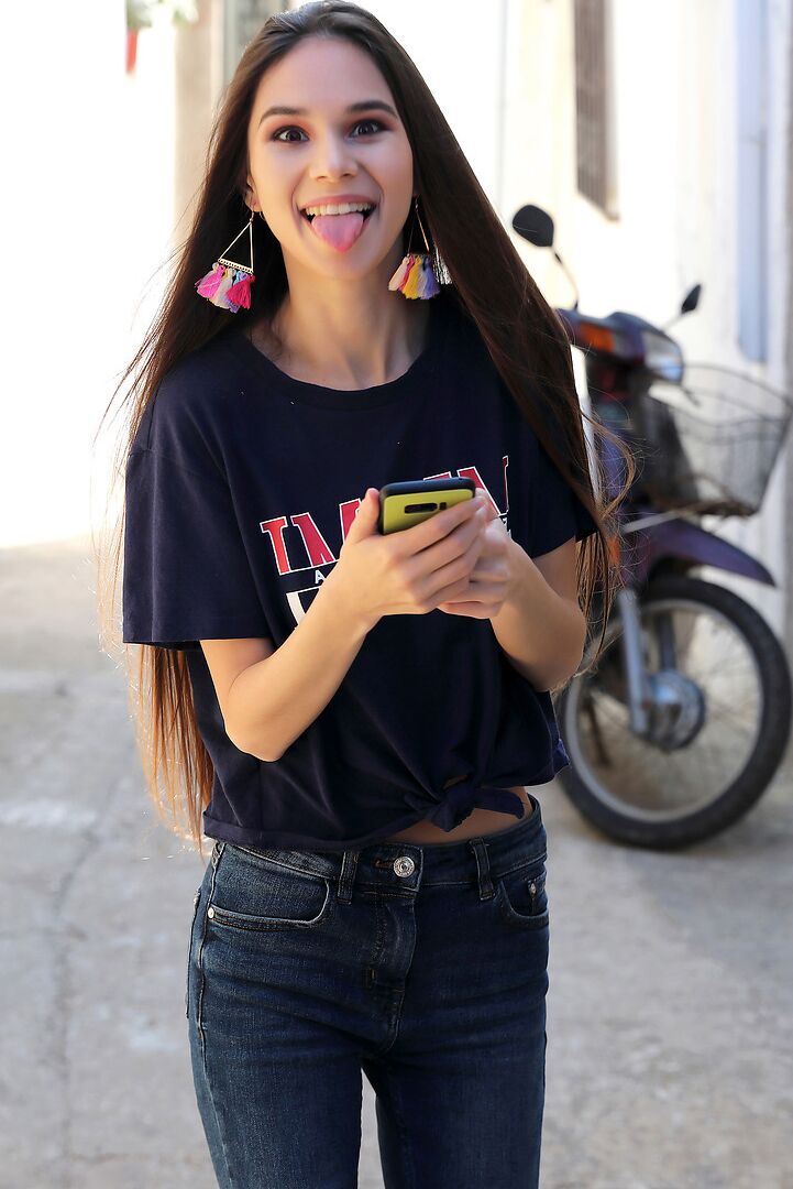 Coleção 12P de meninas ficando nuas durante as férias