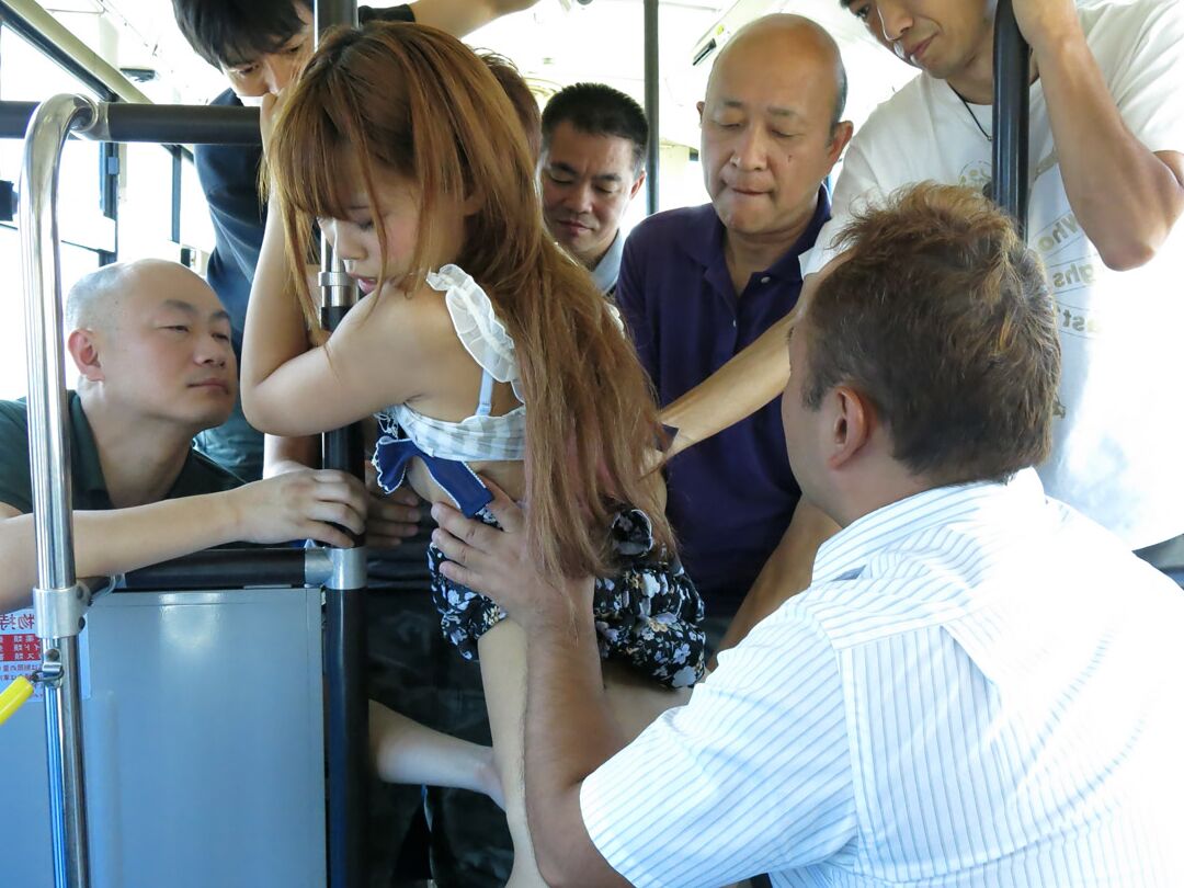 20P Asian nympho Marin Yuuki gets banged by several guys on public transport