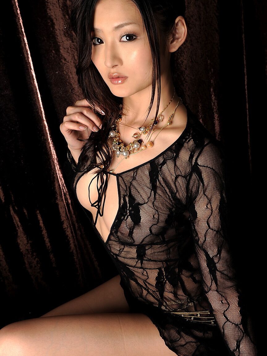 12P Slender Japanese hottie Risa gets her beaver toyed & fucked in a gangbang