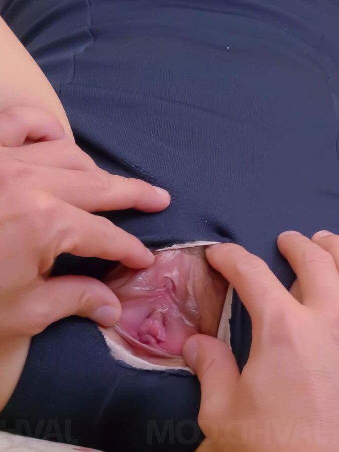 16P Shiori Uta Asian obtém falo em castor através de traje de ginástica cortado