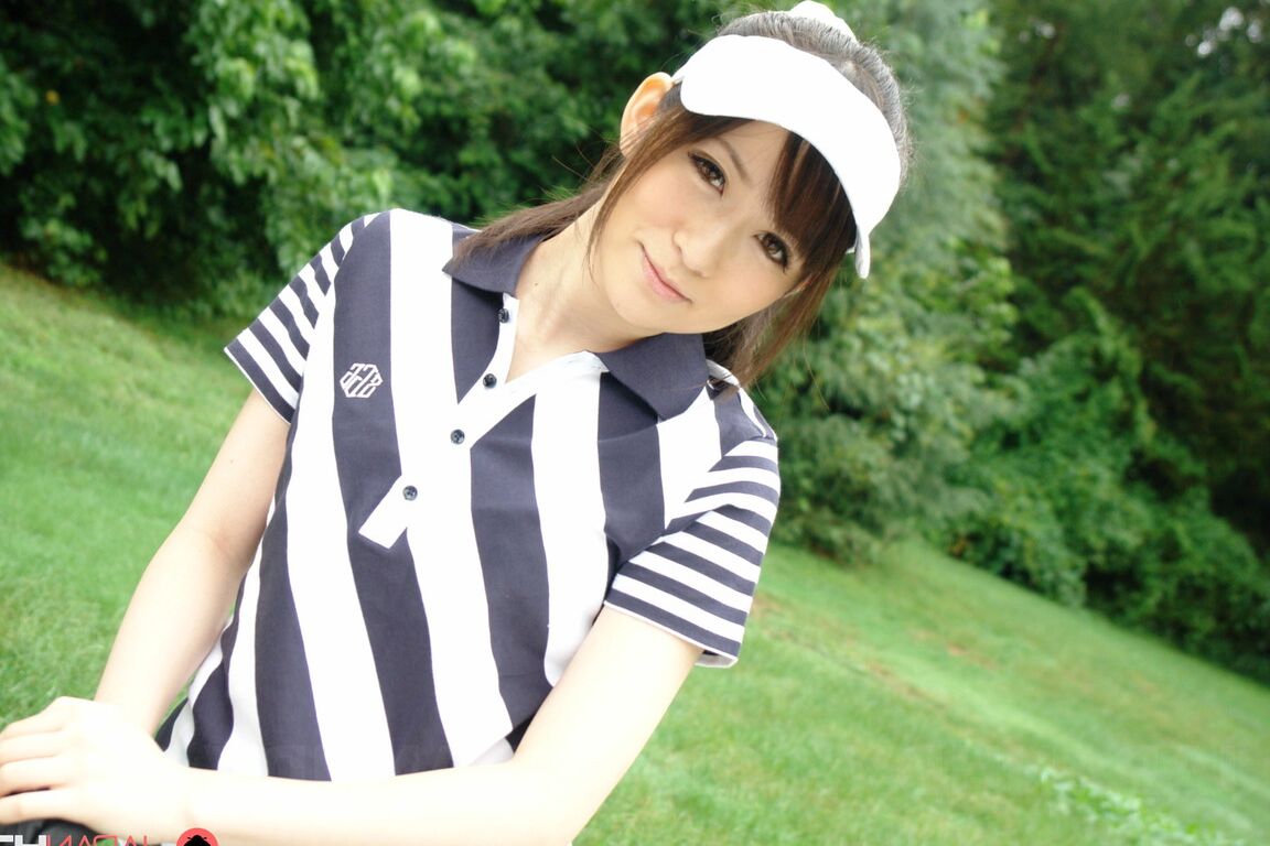 21P Japanese golfer Michiru Tsukino gives a blowjob to her opponents on the course