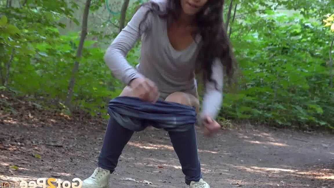 15P Public pissing in the woodland for Esperansa