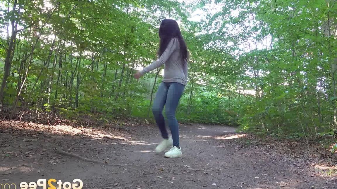15P Public pissing in the woodland for Esperansa