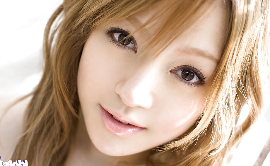 15P Pretty asian babe in miniskirt Ria Sakurai uncovering her tiny curves