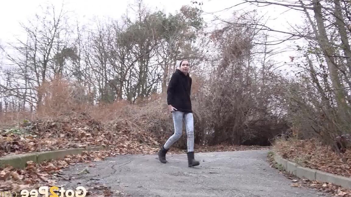 15P Naughty babe Mistika squats and pees in suburbs