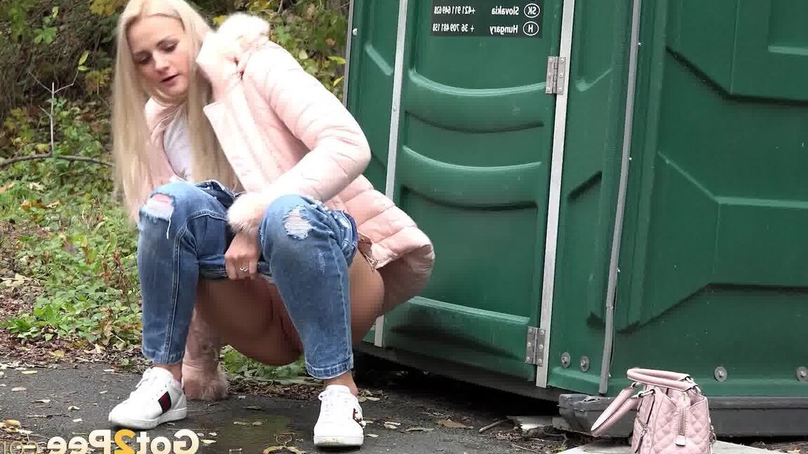 15P Blonde Katy Sky has to drop her jeans & pee in public because of locked toilet