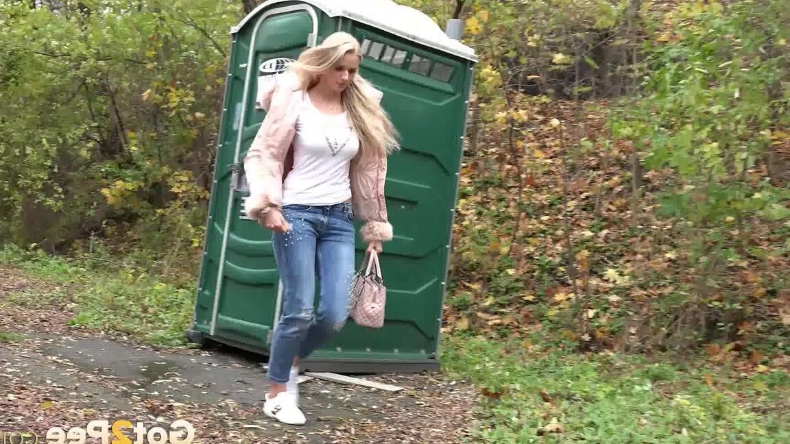 15P Blonde Katy Sky has to drop her jeans & pee in public because of locked toilet
