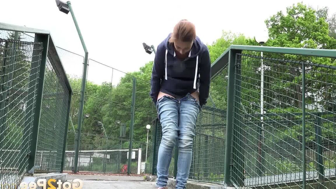 15P Antonia can't hold her pee any longer and relives herself on stone steps