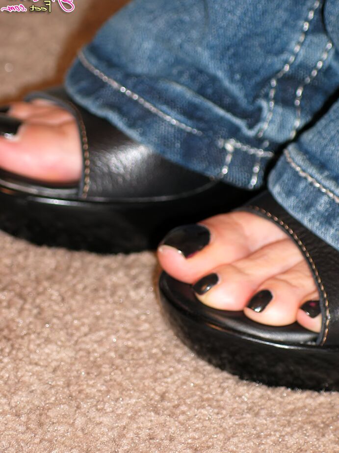 16P Ángel Besó Los Pies Nena Jeans Madura Amateur