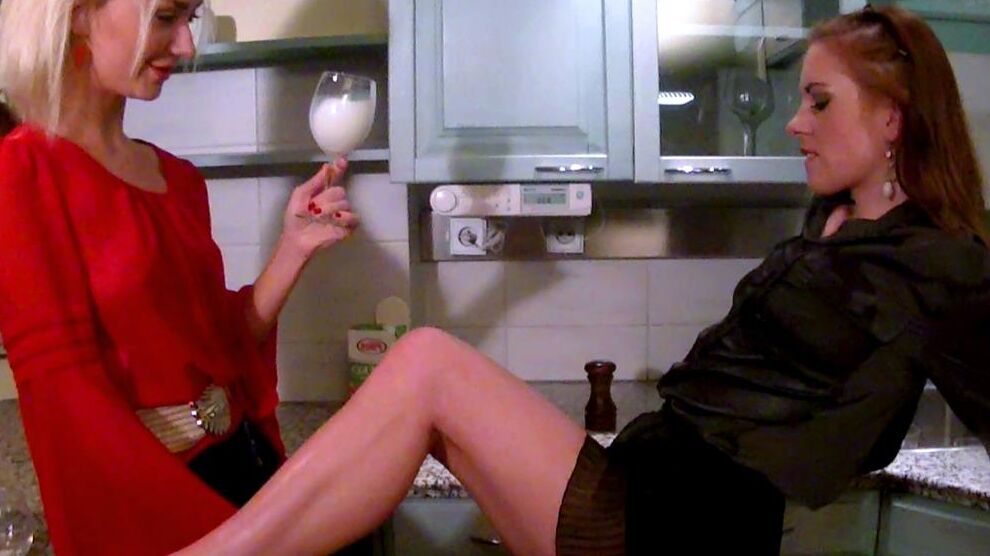 15P All Wam Naughty sluts play in milk