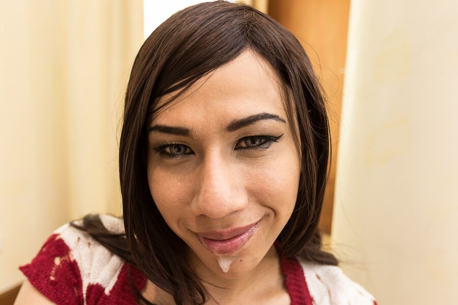 16P Ladyboy Oro Sara