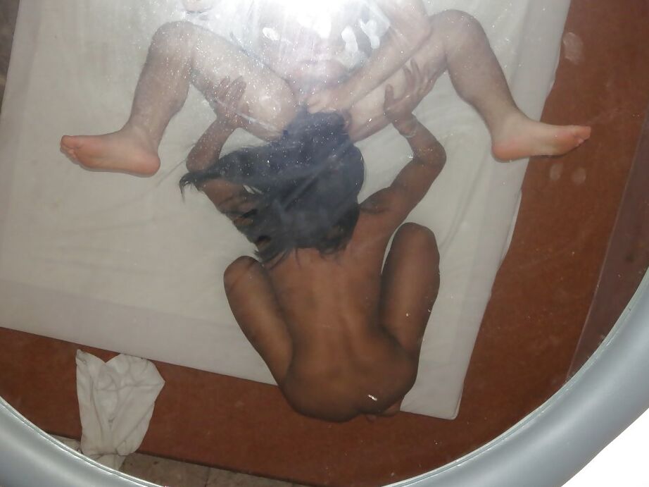 16P Transexual asiática amateur chupando una polla y lamiendo un culo desagradable