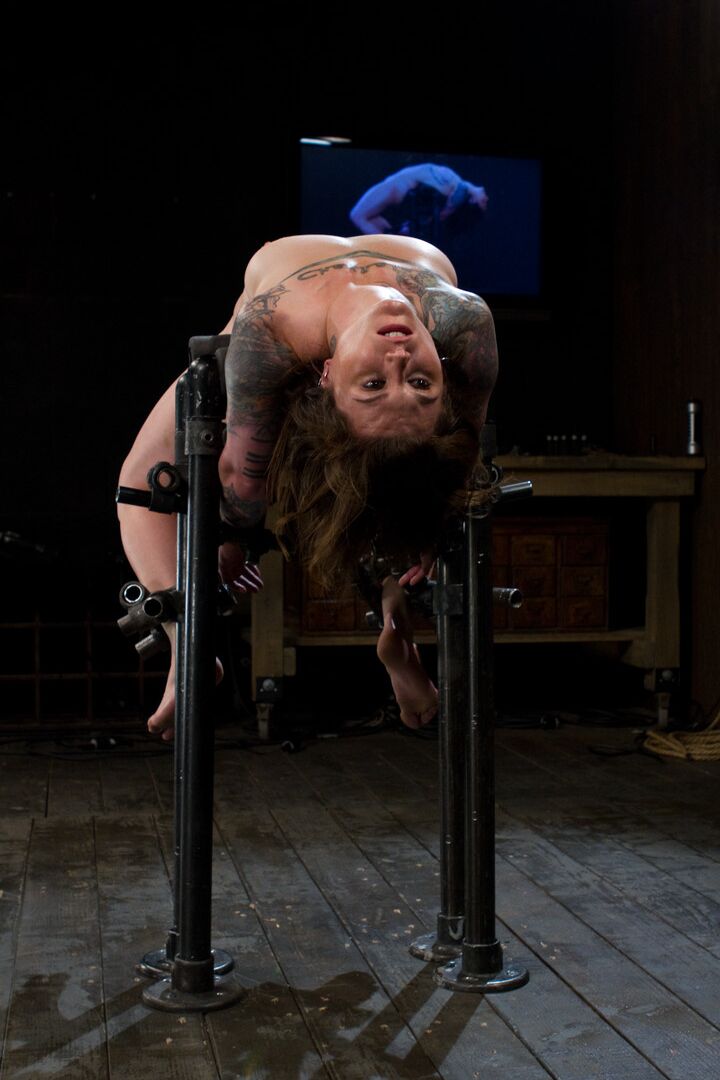 21P Appareil Servitude Vivienne Del Rio