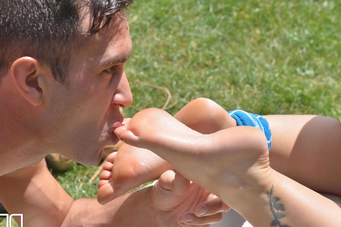 21P Blonde MILF Karlie Simon gets her twat stuffed after giving a footjob poolside