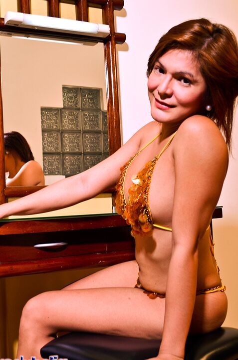11P PI Ladyboy Apple Porter Mirror Mirror