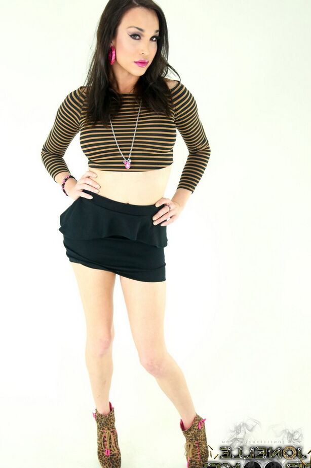 12P Jonelle Brooks Spots and stripes