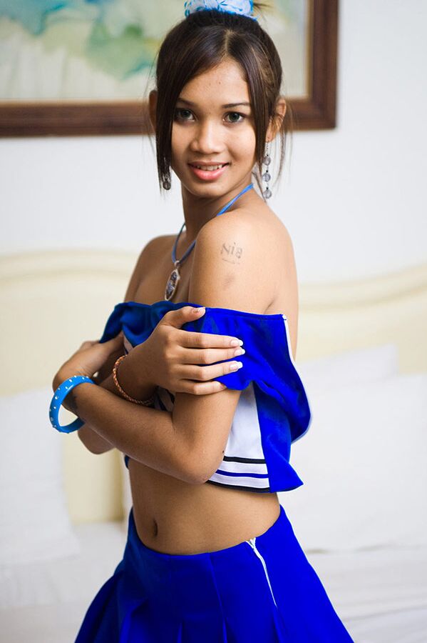 16P Ladyboy Ouro Adolescente Líder de Torcida