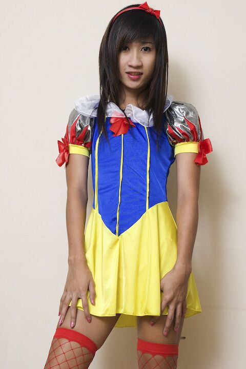 16P Ladyboy Ouro Pendurado Branca de Neve