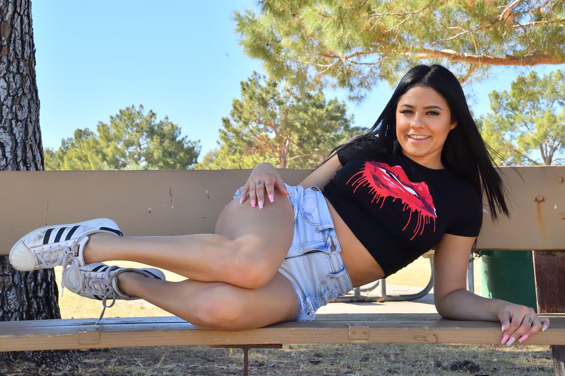 21P FTV MILFs Serena