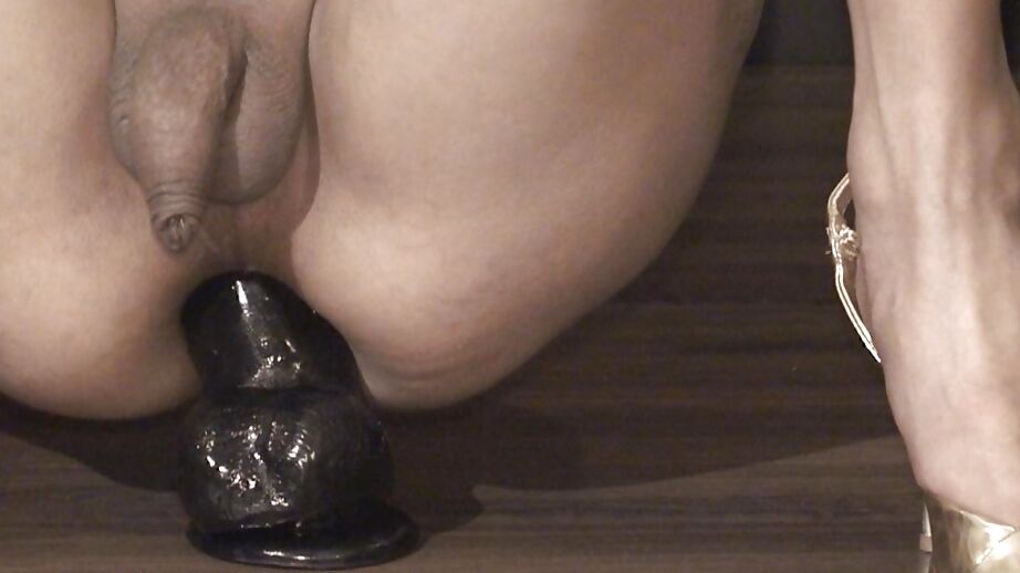 16P Cute Asian tranny Sandy toying herself deep with a black dildo
