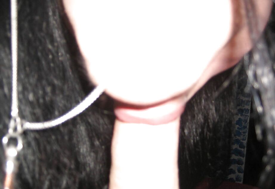 16P Pau grande travesti tailandesa Jenifer chupando um pau e se masturbando