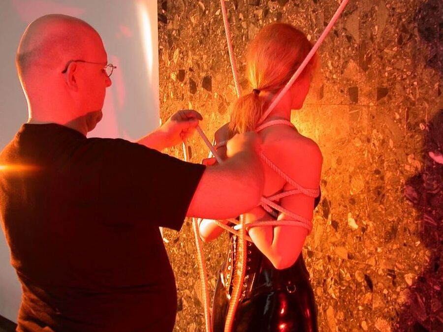 16P Images Rubber At Saskia in Bondage II